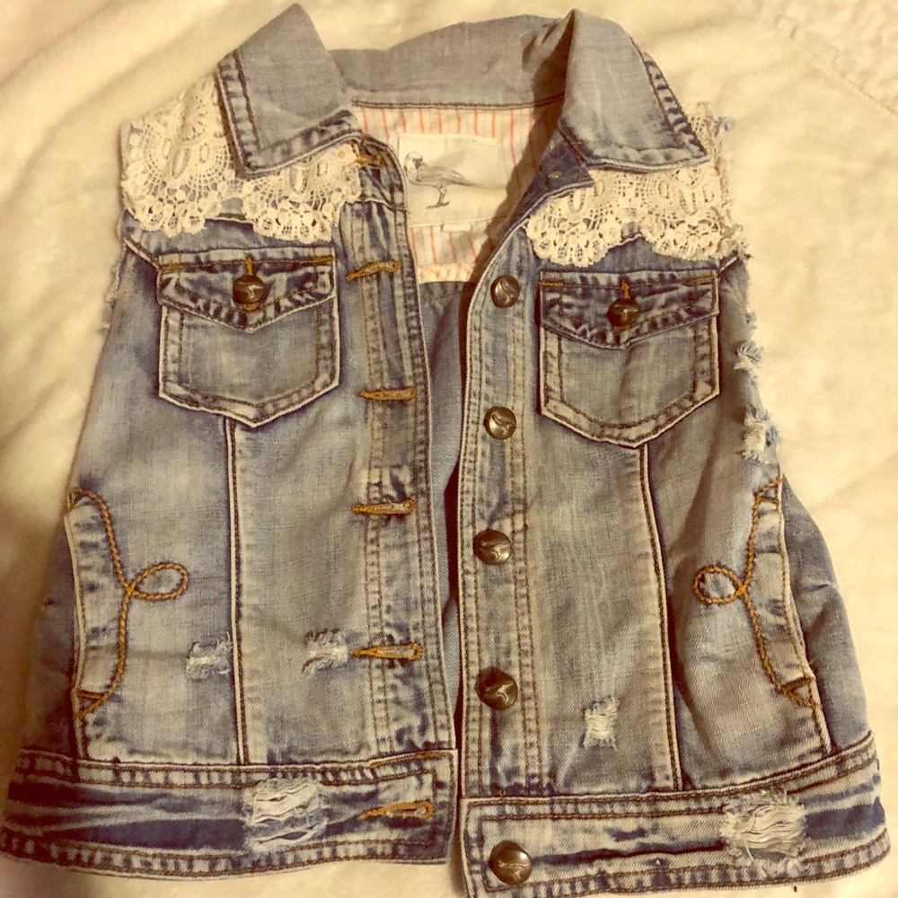 Jean Vest - from the Buckle